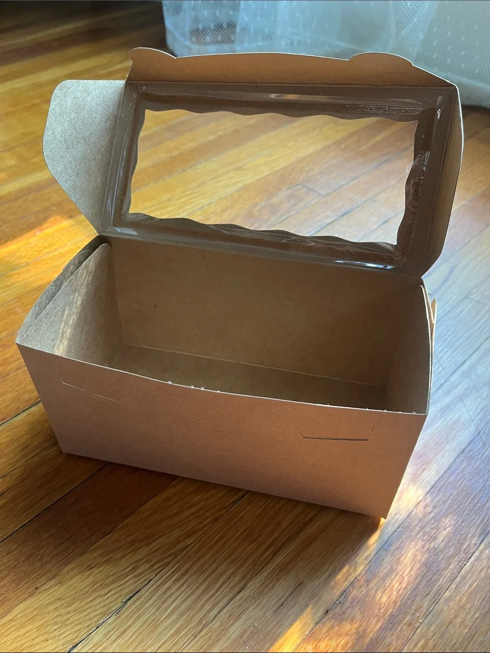 8” x 4” x 4” cardboard baked good box with window 40 ct